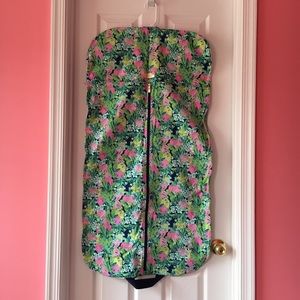 Lilly Pulitzer Garment Bag in Spill The Juice